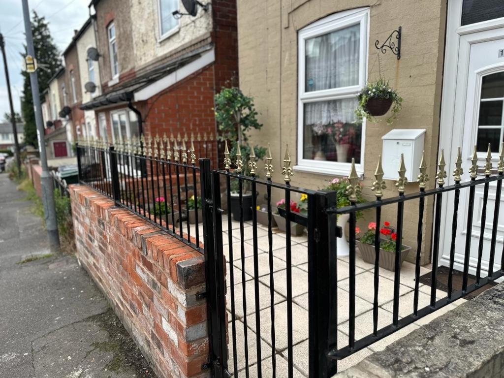 Grace'S Home Rotherham Exteriör bild